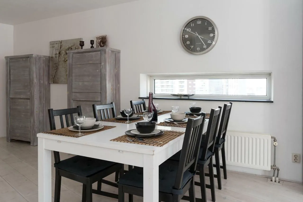 New Maas Apartment Rotterdam 0*,